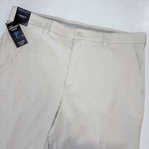 Roundtree & Yorke Performance Fairway Golf Shorts 40 Khaki 9" Inseam Classic Fit